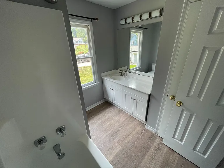 1307 Newfoundland Ct — Photo 22