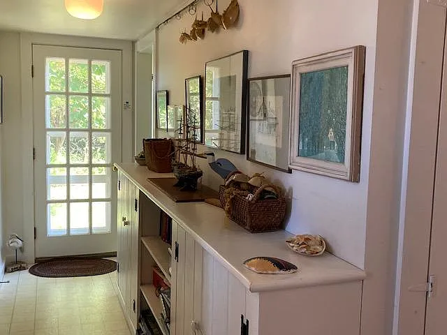 8 Village Way — Photo 12