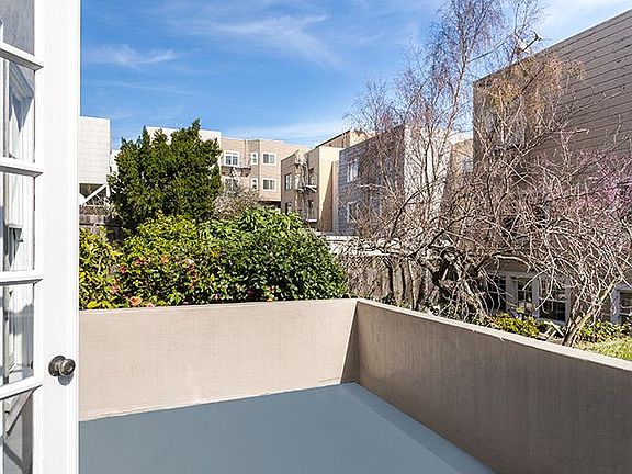4th image of 2240 Golden Gate Ave APT 106