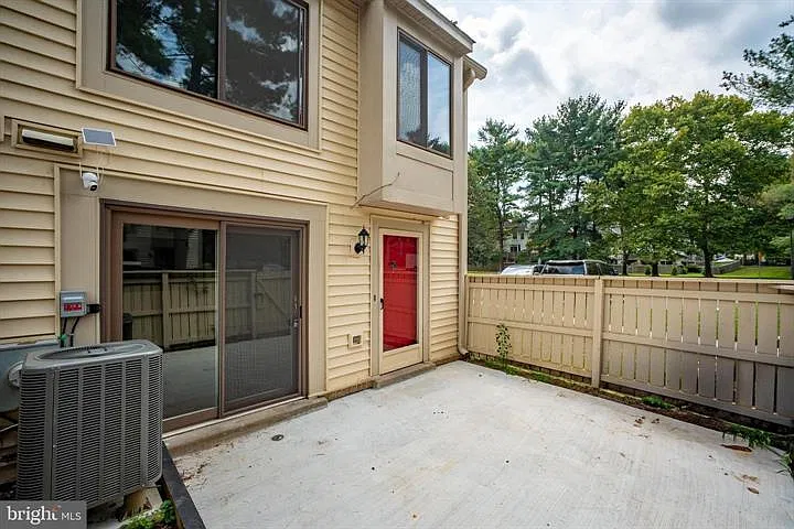 9453 Chadburn Pl — Photo 3