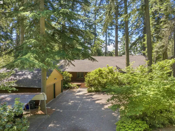2350 McLean Blvd, Eugene, OR 97405