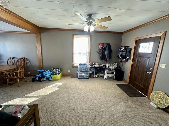 3rd image of 78 Elmer St