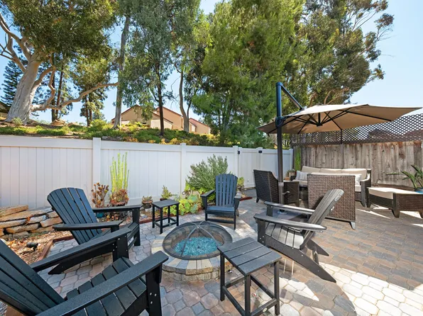 792 N Woodlawn Dr, Thousand Oaks, CA 91360