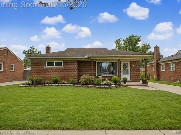 8949 Harrison St, Livonia, MI 48150