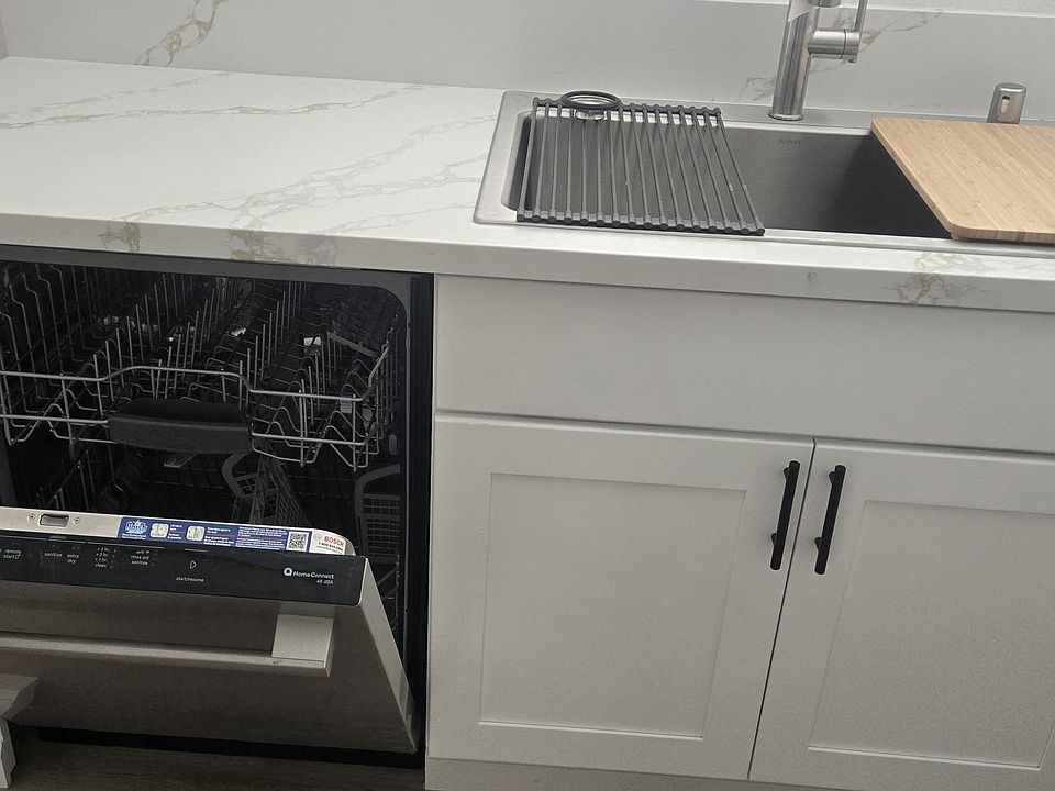 Faucet, sink and dishwasher