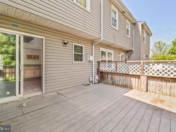 13 Pawleys Ct, Nottingham, MD 21236