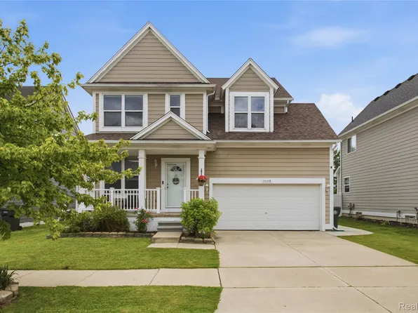30498 Caroline Emily Dr, Chesterfield, MI 48051