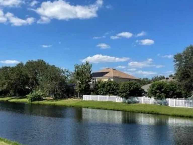 1070 Hollister Dr — Photo 14