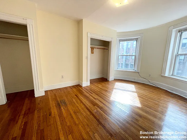 76 Saint Stephen St #3 — Photo 4
