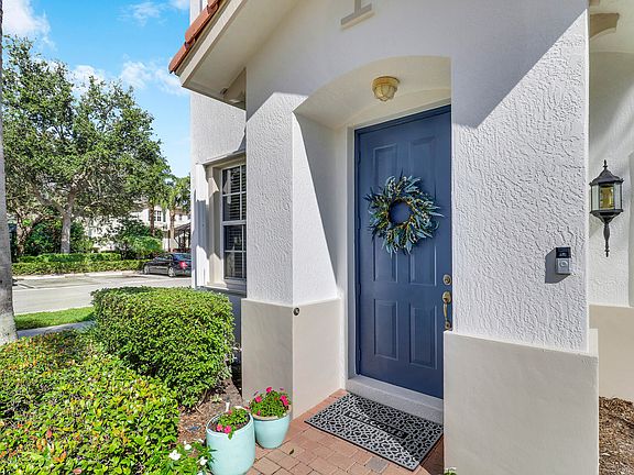 3rd image of 552 Tomahawk Court