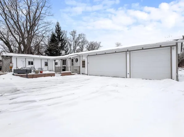 6151 South Miller LANE, New Berlin, WI 53146