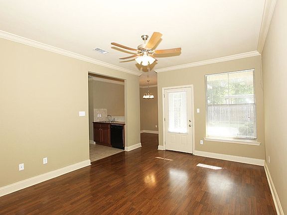 4th image of 8435 Florida Blvd Unit 4E