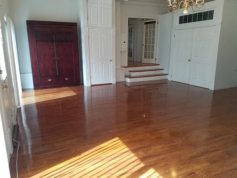 21 Ash St #4 — Photo 4