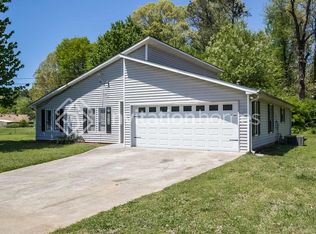 204 Sunnybrook Ct, Woodstock, GA 30188