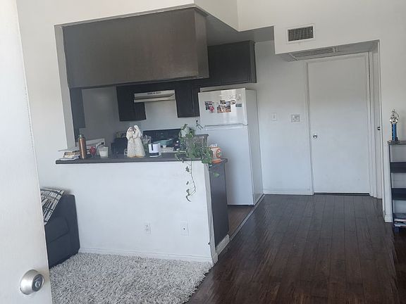 4th image of 10159 Pinewood Ave #208