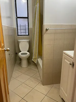 Rented by Manhattan Flats | media 4