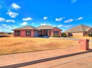 7101 N Cherokee Xing W, Warr Acres, OK 73132