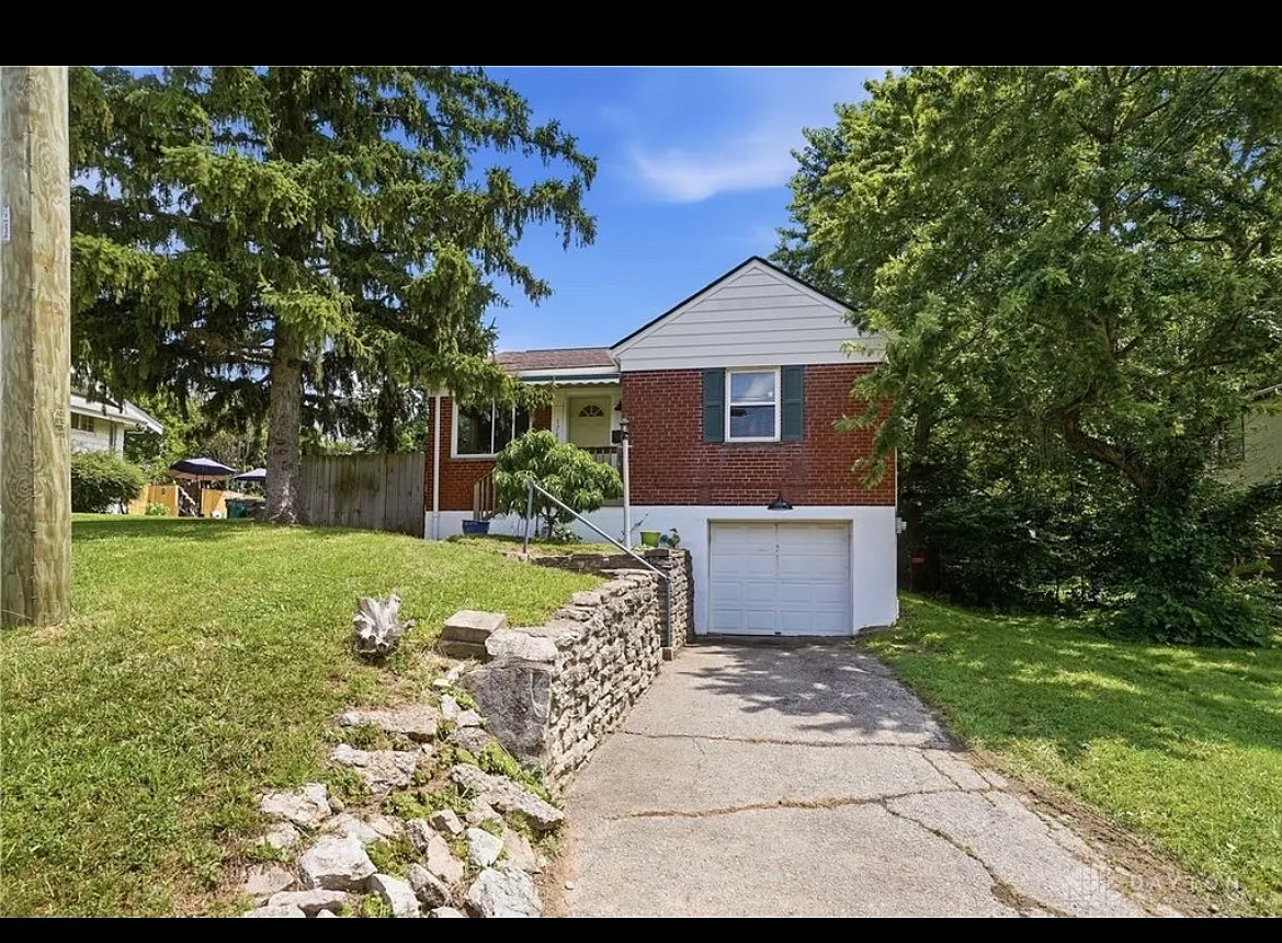 2 bed, 870 sqft, $1,500 — Photo 2