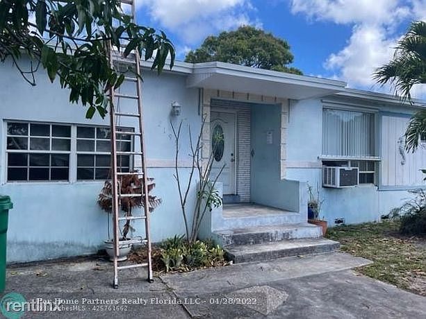 1st image of 2195R NW 130th St
