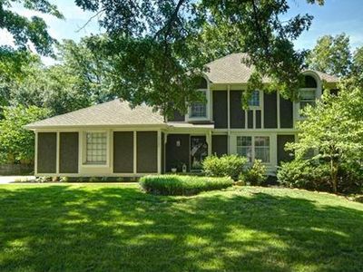 12303 Mohawk Ln, Leawood, KS, 66209