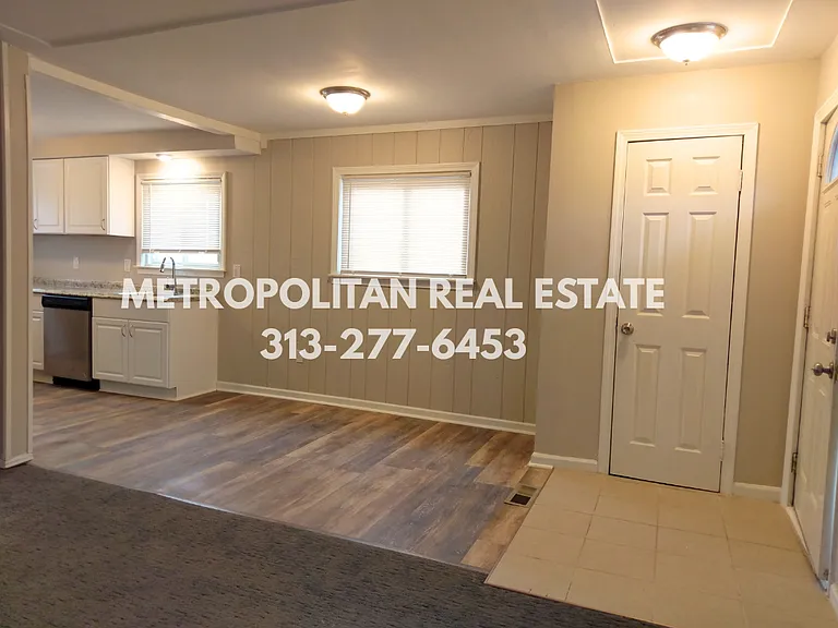32971 Kathryn St — Photo 2