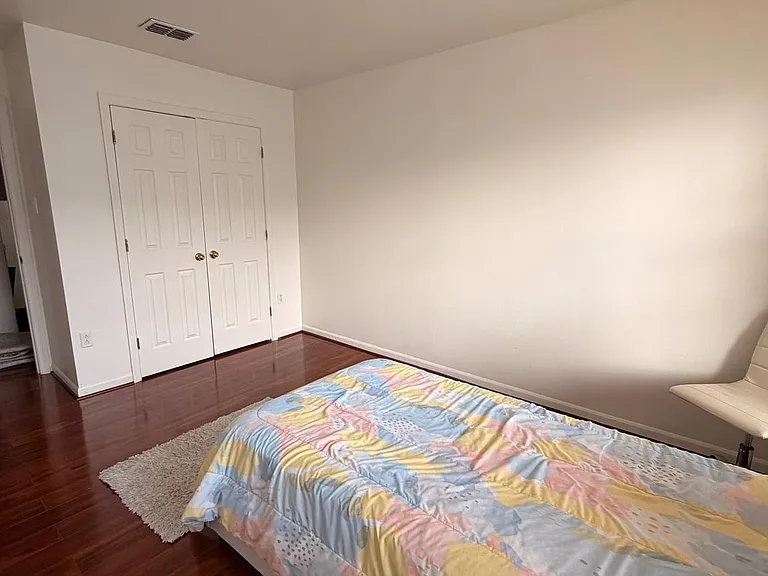 5707 Duke Ct — Photo 15