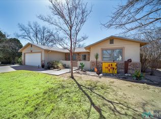 1403 S Country Club Cir, Carlsbad, NM 88220