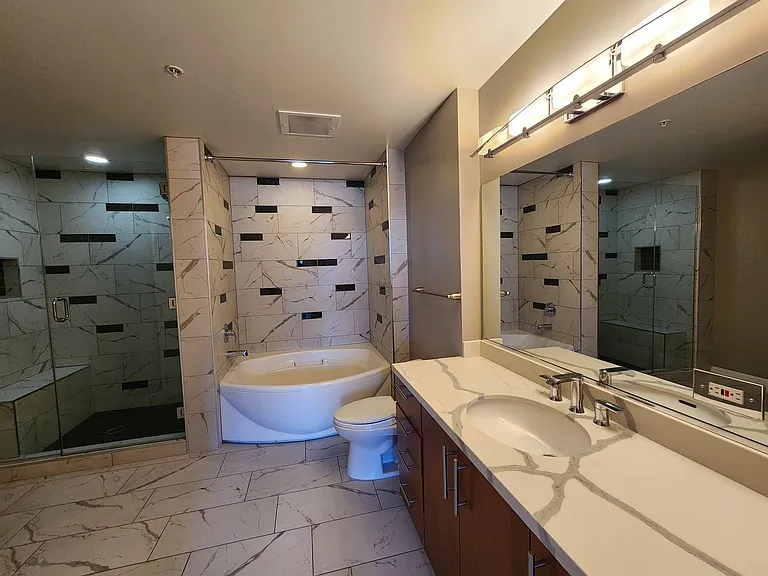 200 W Sahara Ave #502 — Photo 27