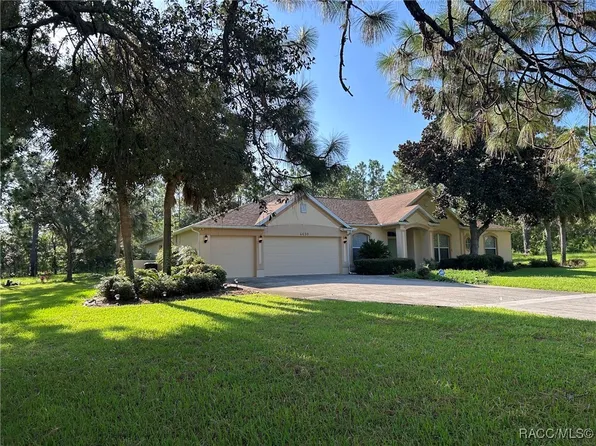 4690 W Tomahawk Dr, Beverly Hills, FL 34465