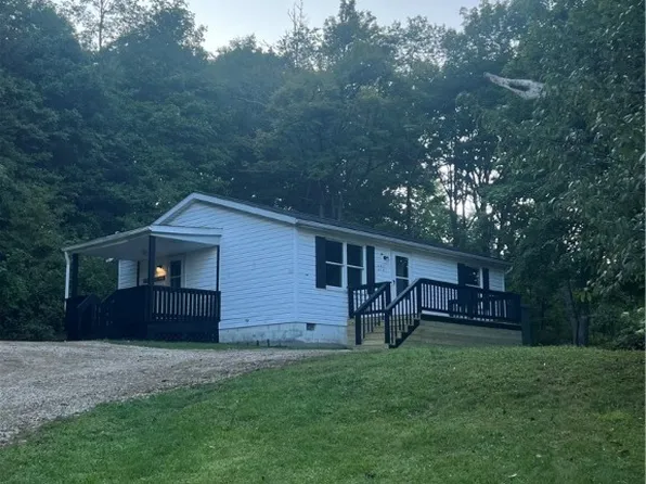 251 State St, Brinkhaven, OH 43006