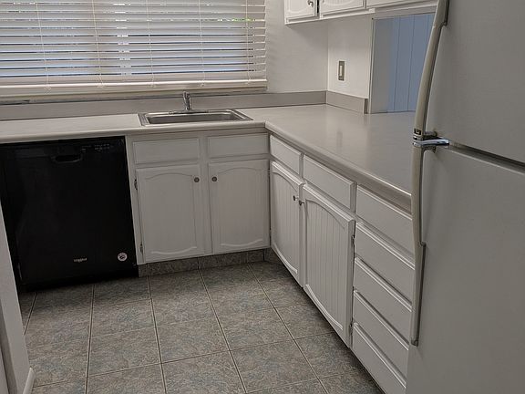 5th image of 5979 S Willow Way