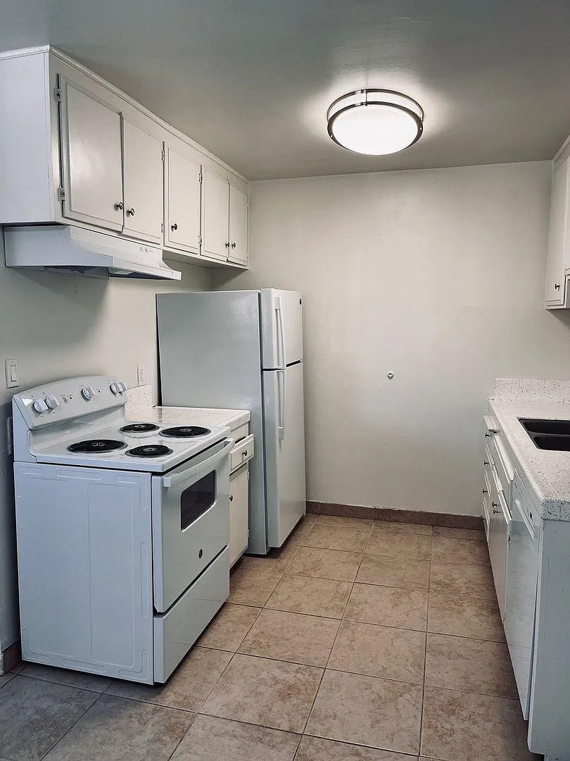 Florida Place — Photo 2