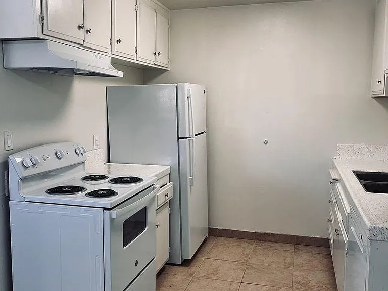 Florida Place — Photo 2