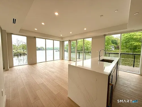 251 Riverside Ave #251B Photo 1