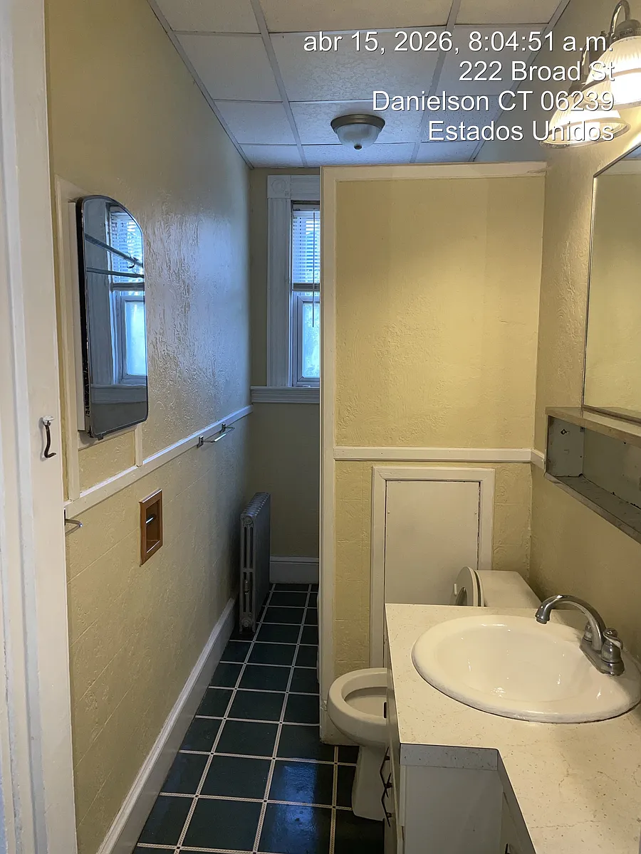 Building Photo - 222 Broad St #C