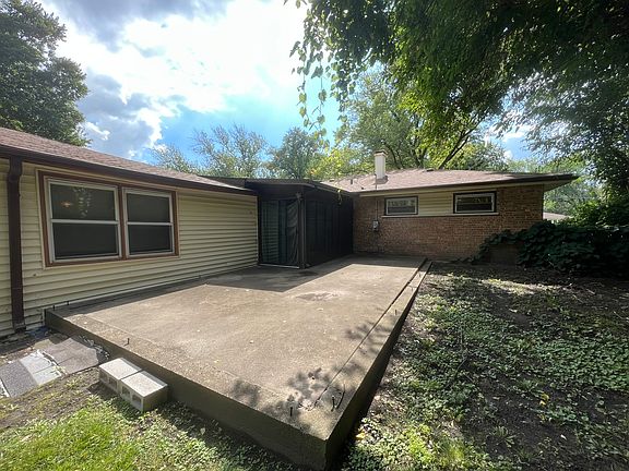 5th image of 2910 Sussex Ave