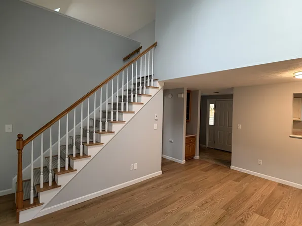 11 Cambridge Ct, Kennebunk, ME 04043