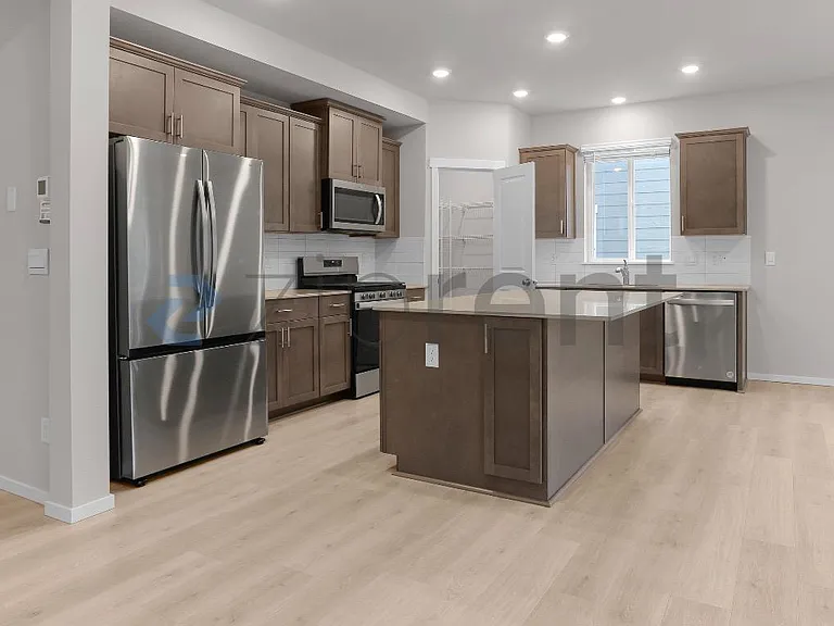 1169 SW Pendleton Way — Photo 5