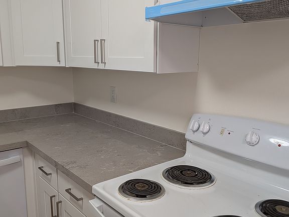 5th image of 315 13th Ave E APT 2