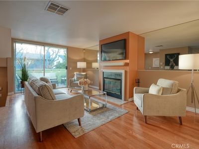 5811 Woodman Ave APT 10, Van Nuys, CA, 91401