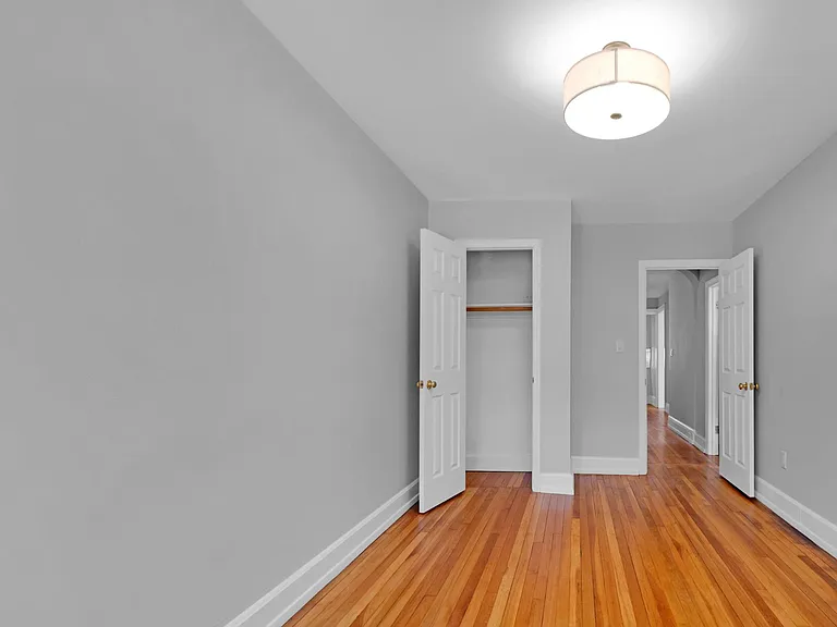 8 Kent Place Blvd #2 — Photo 14