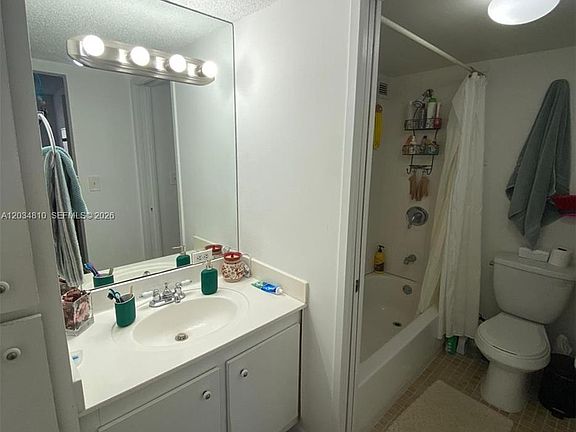 4th image of 16909 N Bay Rd APT 1009