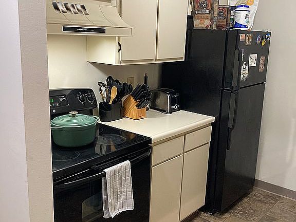 4th image of 1457 E Pond Dr APT 25