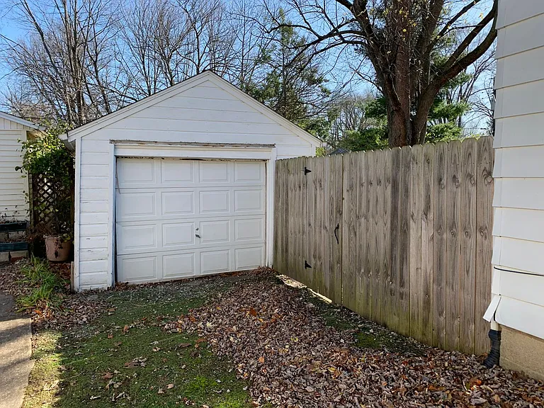 804 S Urbana Ave — Photo 19