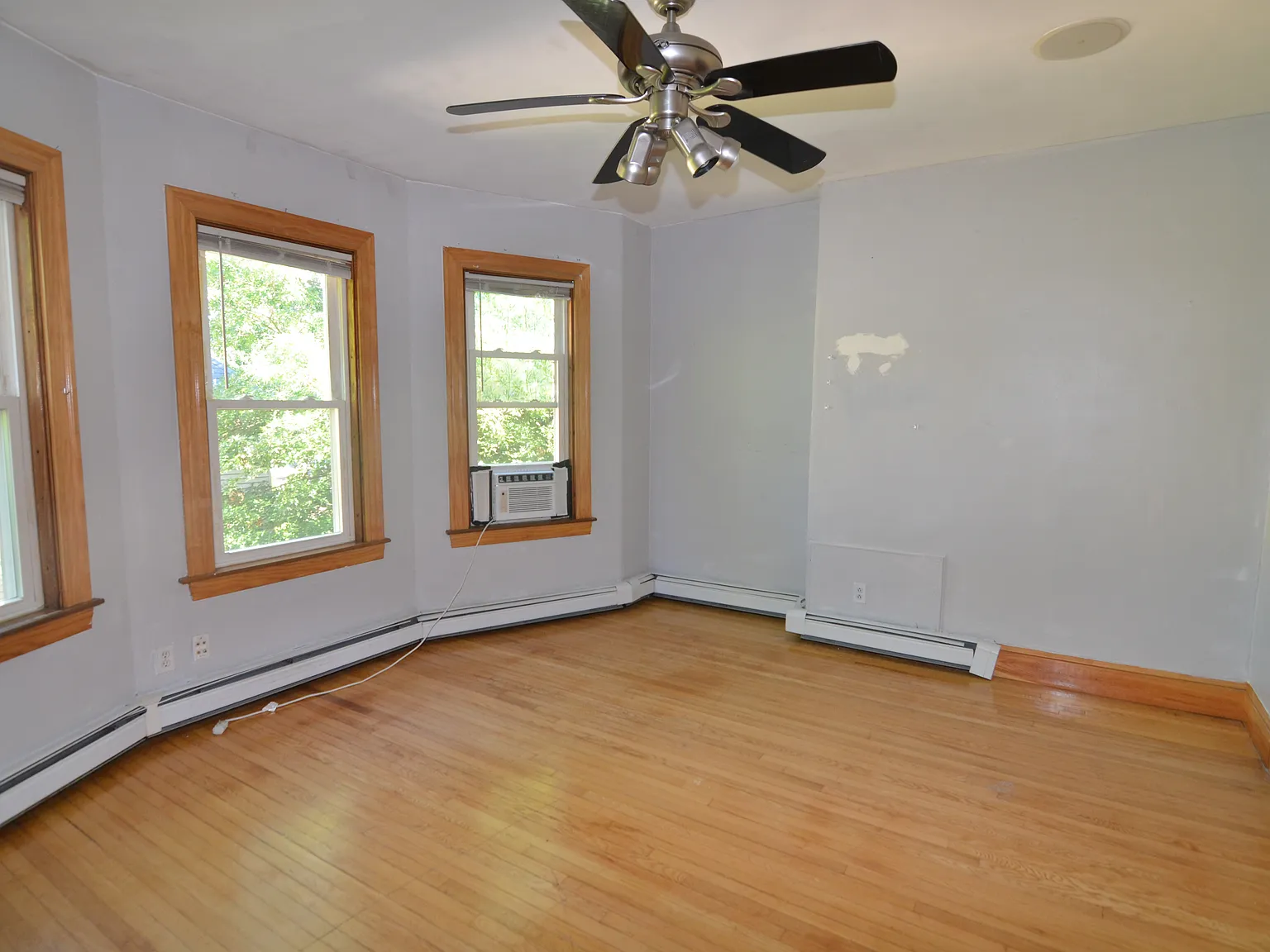 2 bed, 1000 sqft, $2,000 — Photo 4