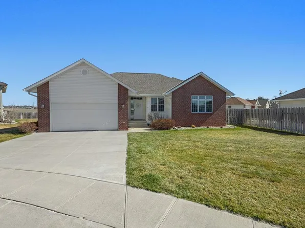 4159 Pinehurst Pl, Columbus, NE 68601