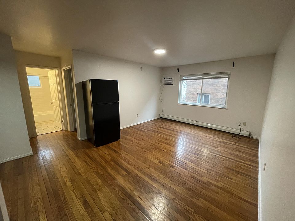 1st image of 131-135 Kinsey Ave #10871542