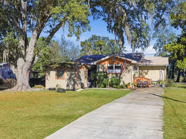 872 Lake Shore Ter, Interlachen, FL 32148