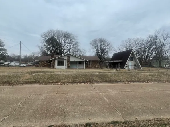 701 S New York Ave, Brinkley, AR 72021