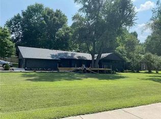 1511 E Overcrest St, Fayetteville, AR 72703